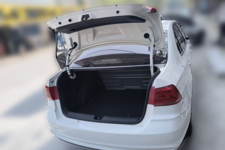 Used Volkswagen Santana 2019 1.5L Manual Fashion Edition China VI Standard Trunk