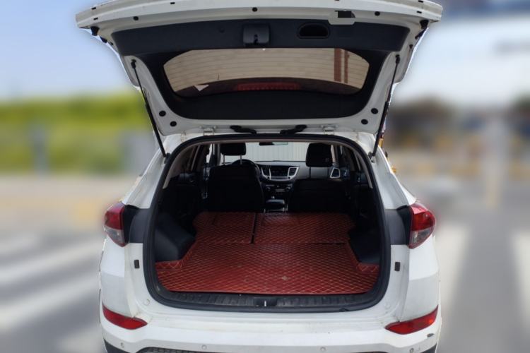 Used Hyundai Tucson 2018 1.6T Dual-Clutch Two-Wheel Drive 15th Anniversary Special Edition Trunk