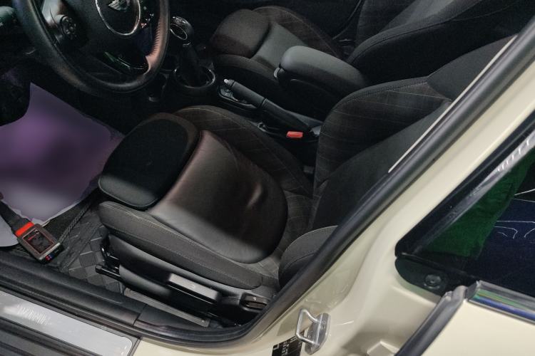 Used MINI MINI 2016 1.5T COOPER Five-Door Edition