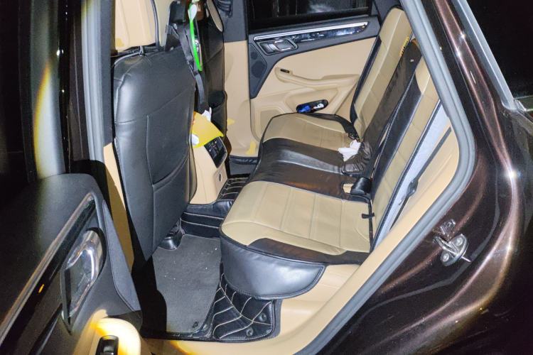 Used Porsche Macan 2017 Macan S 3.0T Left Rear Seat