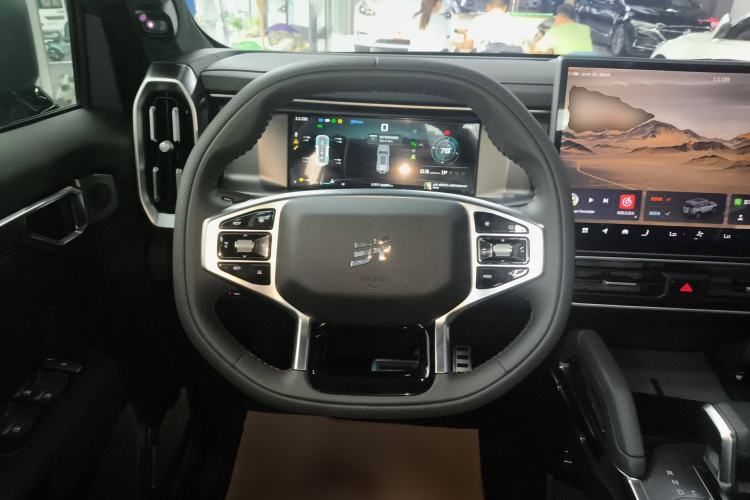 Used JETOUR Traveler 2023 2.0T All-Wheel Drive CrossPRO+