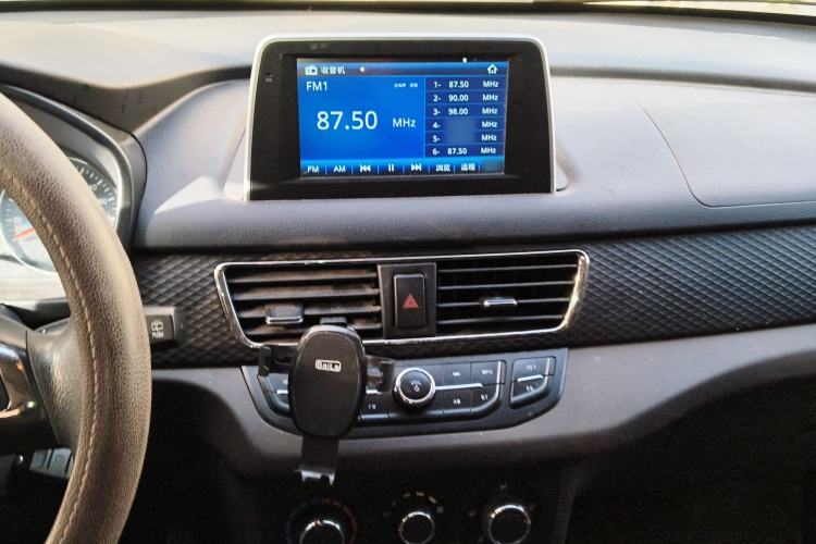 Used Dongfeng Fengon 330 2019 1.5L 330S Manual Comfort Version China VI Standard