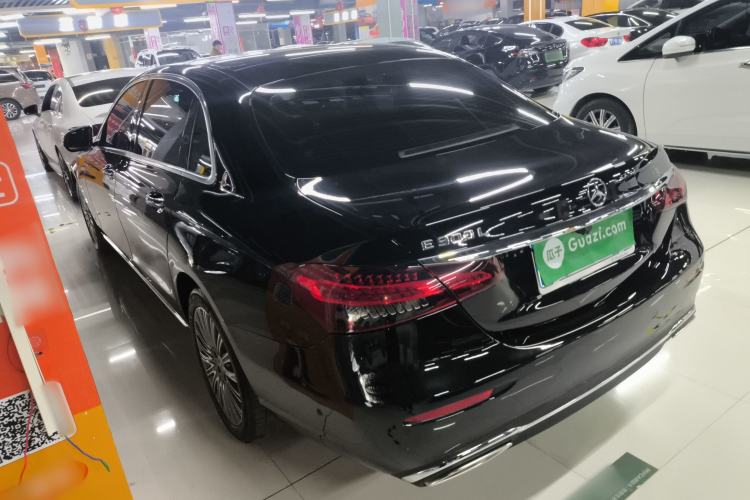 Used Mercedes-Benz E-Class 2023 Updated E 300 L Fashion Edition
