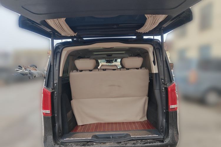 Used Mercedes-Benz V-Class 2018 V 260 Avantgarde Edition China VI
