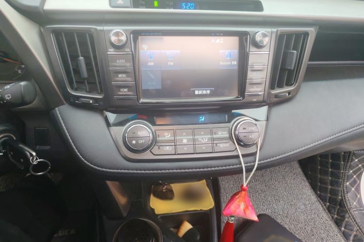 Used Toyota RAV4 2015 2.0L CVT 4x4 Trend Edition Audio And AC Panel