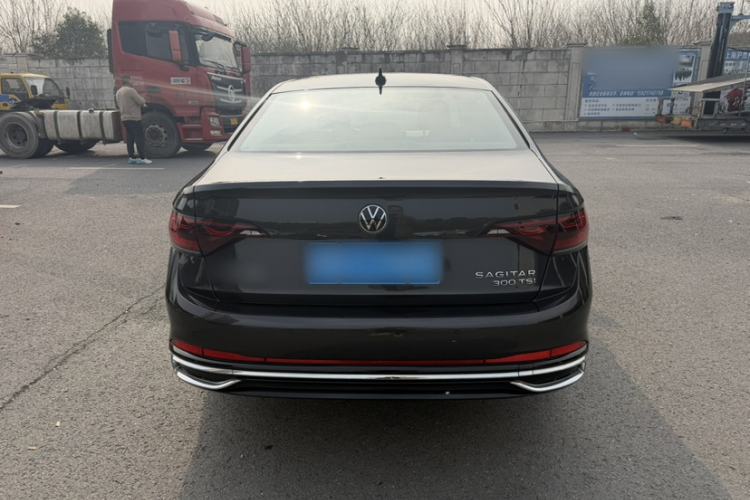 Used Volkswagen Sagitar 2023 300TSI DSG Excellence Edition Trunk