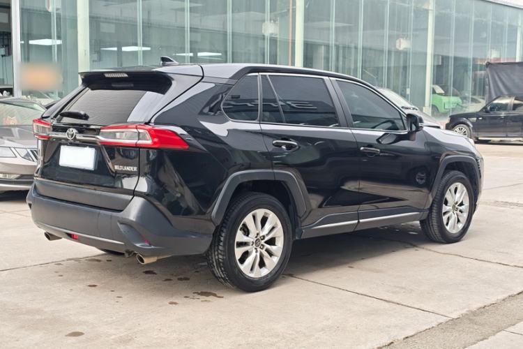 Used Toyota Wildlander 2022 Updated Version 2.0L CVT Two-Wheel Drive Leading Edition
