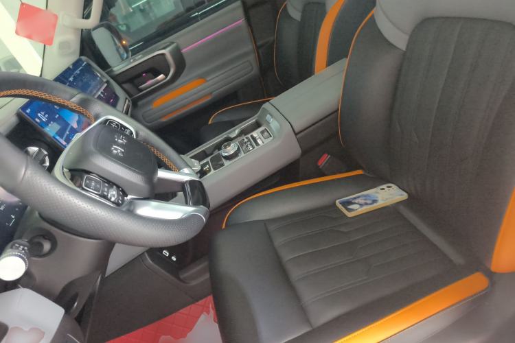 Used BAIC Off-Road BJ40 2024 2.0T All-New Urban Hunter Edition Chivalrous Style Left Front Seat