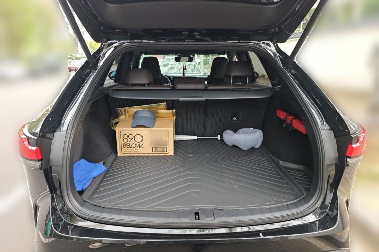 Used Lexus RX 2023 350h Four-Wheel Drive Enjoyment Version Trunk