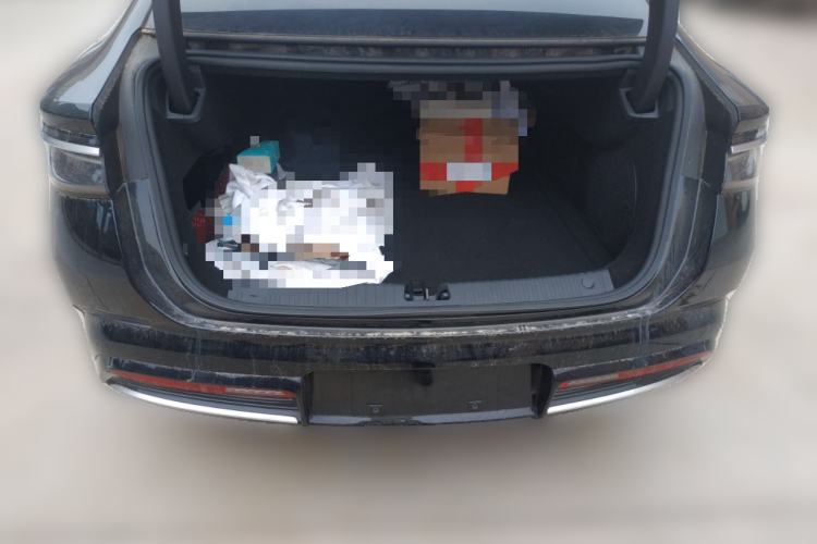 Used BYD Seal 2023 DM-i 1.5T 121km Prestige Model
