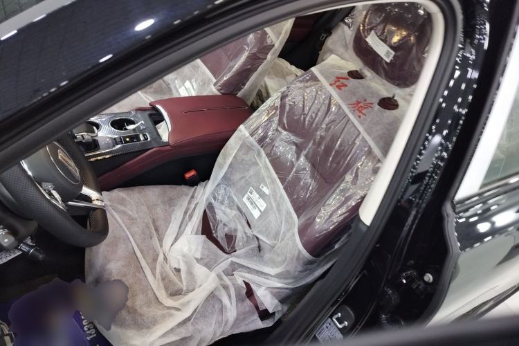 Used Hongqi HS3 PHEV 2025 Model 125km Jingwei 2 Millionth Anniversary Edition
