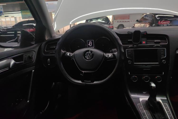 Used Volkswagen Golf 2017 230TSI Automatic Comfort Edition – Celebrating Milestone of One Million Units