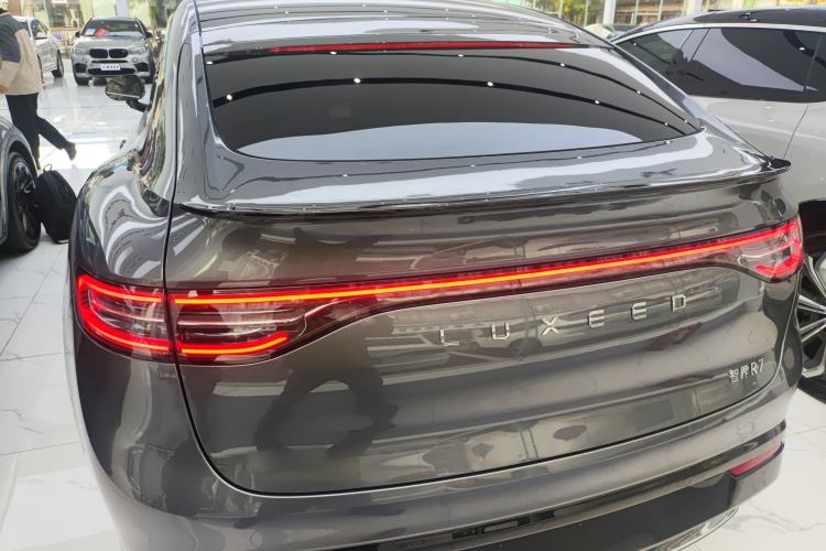 Used Hima Luxeed R7 2024 Pure Electric 667km Pro