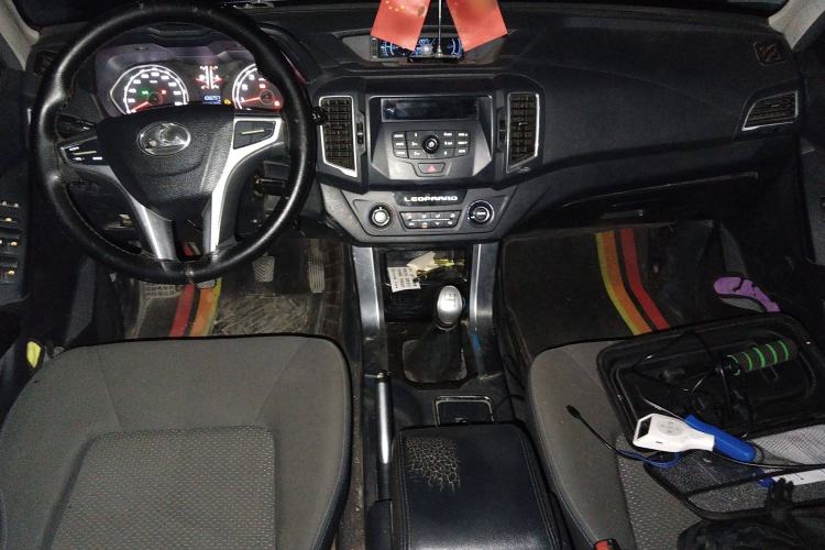 Used Leopaard Q6 2015 2.4L Manual Two-Wheel-Drive Elite Model