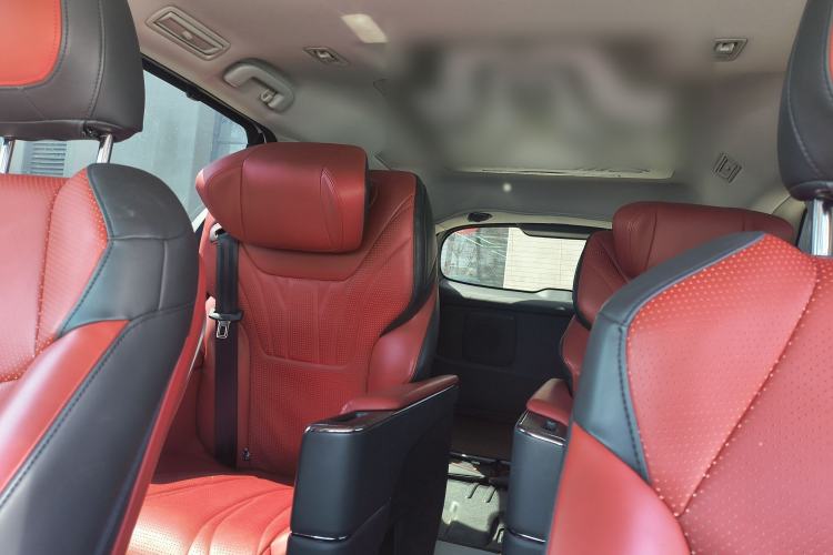 Used Toyota SIENNA 2024 2.5L Hybrid Comfort Edition Interior 4