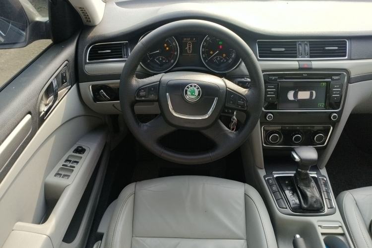 Used Skoda Superb 2012 1.8TSI Automatic Elegant Edition Steering Wheel
