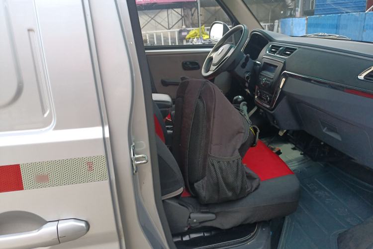 Used Jinbei Hiace X30 2021 1.5L Wealthy Van China VI Standard SWC15M Right Front Seat