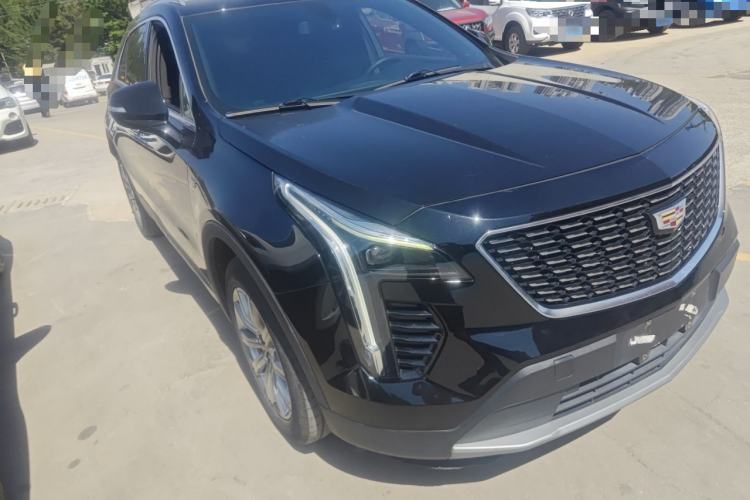 Used Cadillac XT4 2020 28T Two-Wheel-Drive Leading Version Front Right 45 Deg