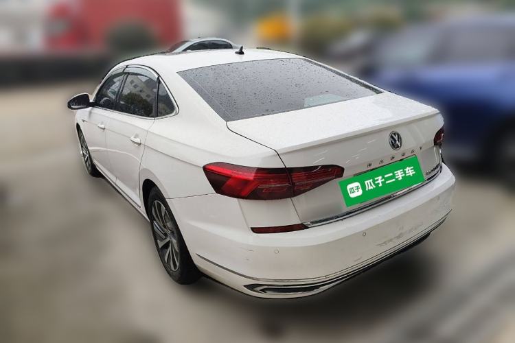 Used Volkswagen Passat New Energy 2019 430 PHEV Hybrid Luxury Edition Rear Left 45 Deg