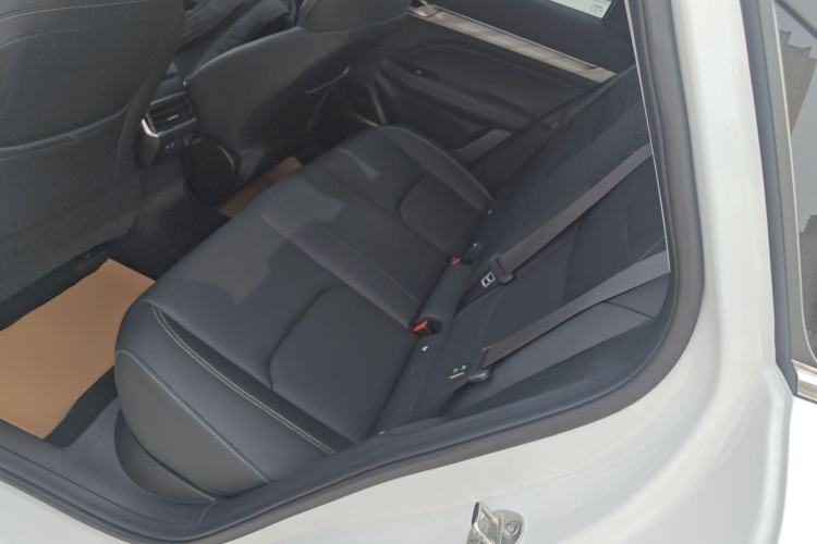 Used Geely Auto Emgrand L HiP 2024 Longteng Edition 1.5TD-DHT Pro 100KM Superior Model Left Rear Seat