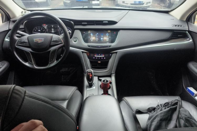 Used Cadillac XT5 2016 25T Luxury Model