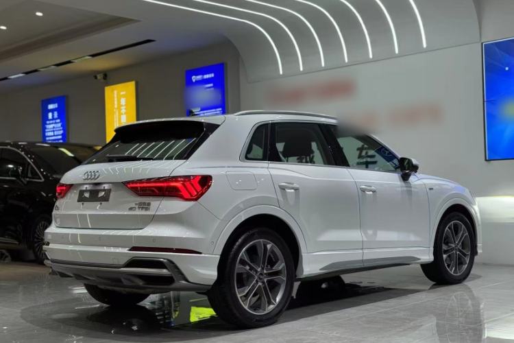 Used Audi Q3 2023 40 TFSI Fashion Dynamic Model