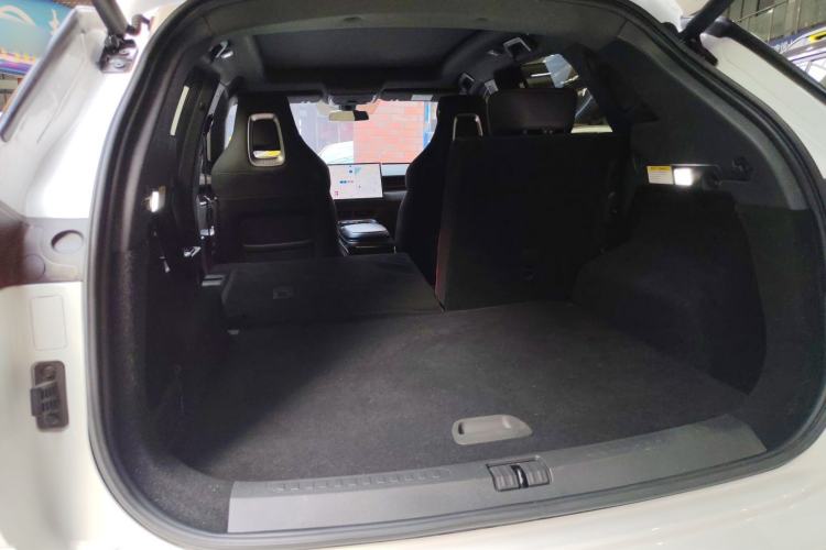 Used JETOUR Dashing i-DM 2023 1.5T DHT Lightning Trunk