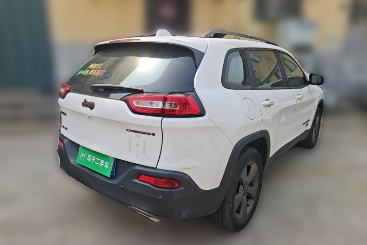 Used Jeep Cherokee 2016 2.4L 75th Anniversary Edition
