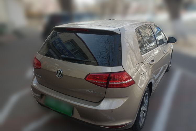 Used Volkswagen Golf 2015 1.4TSI Automatic Luxury Model
