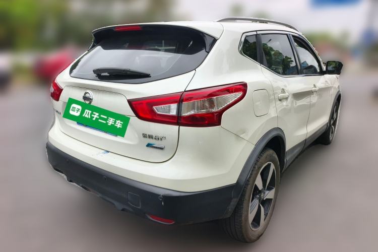 Used Nissan Qashqai 2016 2.0L CVT Luxury Edition Rear Right 45 Deg