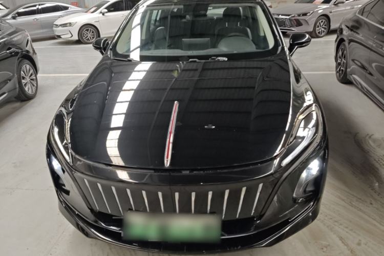 Used Hongqi E-QM5 2022 431 km Charge & Enjoy Edition Front