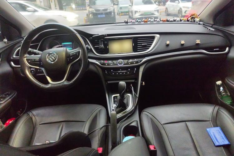 Used Buick GT 2019 18T Automatic Connected Elite Model China VI Standard Center Console