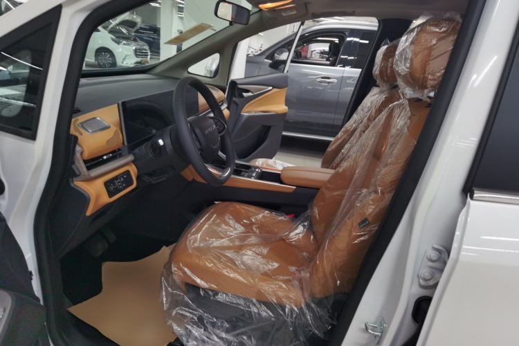 Used SAIC MAXUS G50 PHEV 2025 Leading Edition
