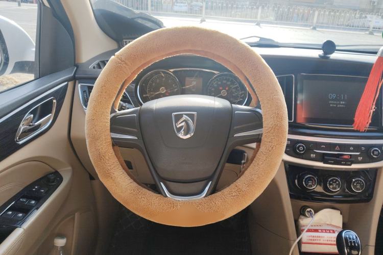 Used Baojun 730 2016 1.5L Manual Comfort Version 7 Seats China V Emission Standard