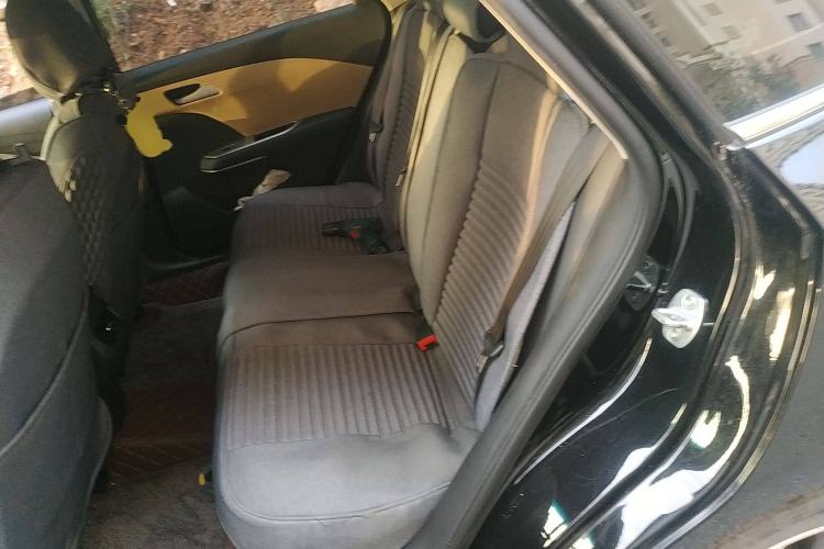 Used Chevrolet Monza 2022 320 Automatic Enjoyment Sunroof Version Left Rear Seat