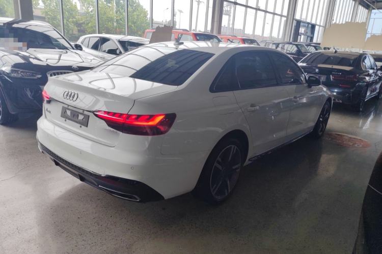 Used Audi A4L 2022 40 TFSI Luxury Dynamic Model