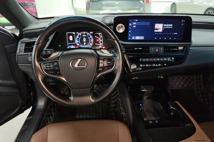 Used Lexus ES 2023 200 Excellence Edition