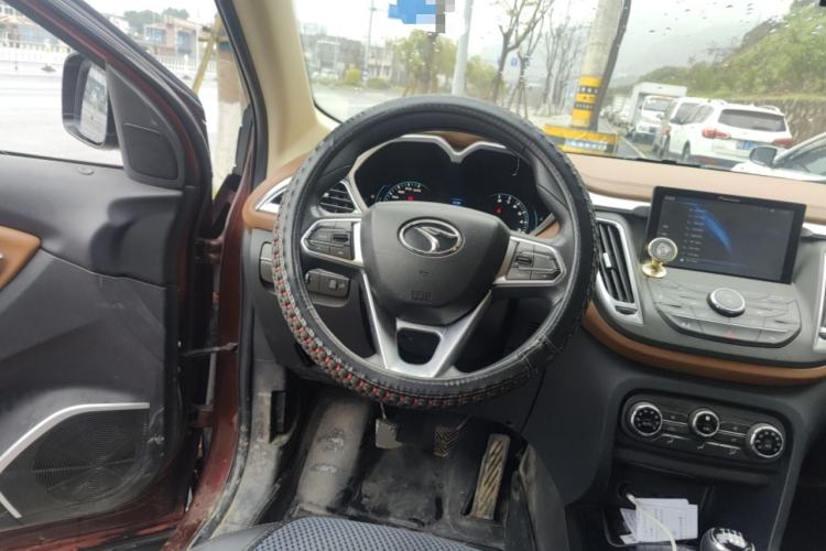 Used Soueast DX7 2016 1.5T Manual Triumph Edition
