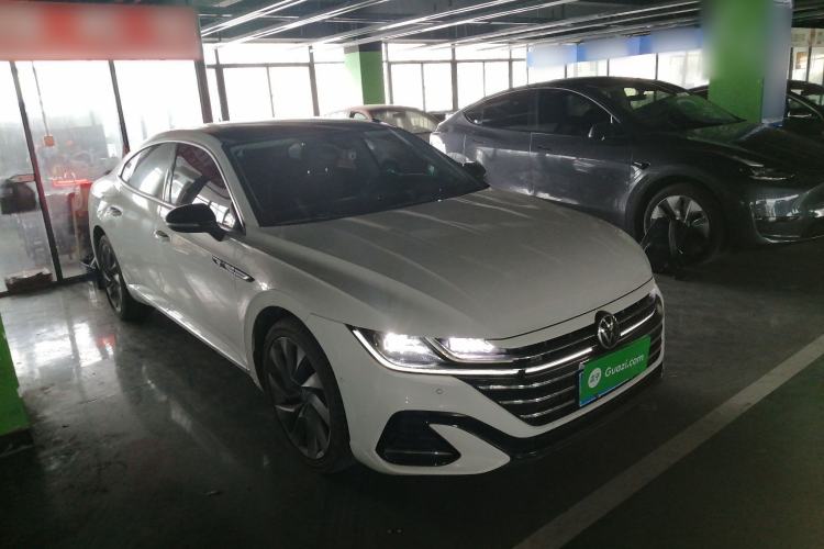 Used Volkswagen FAW-Volkswagen CC 2023 380TSI Striking Edition Front Right 45 Deg