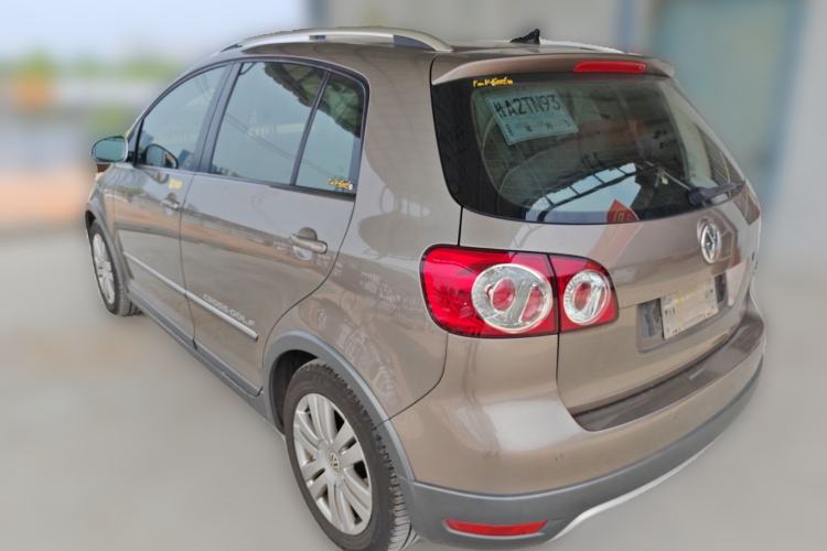 Used Volkswagen Golf 2011 1.4TSI Cross Golf Rear Left 45 Deg