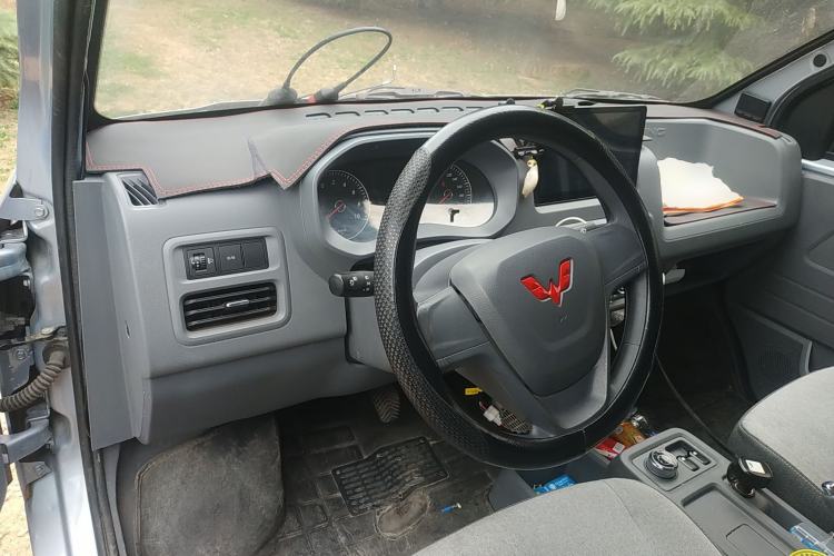 Used Wuling Yangguang 2024 300km Range Practical Window-Sealed Version 60kW
