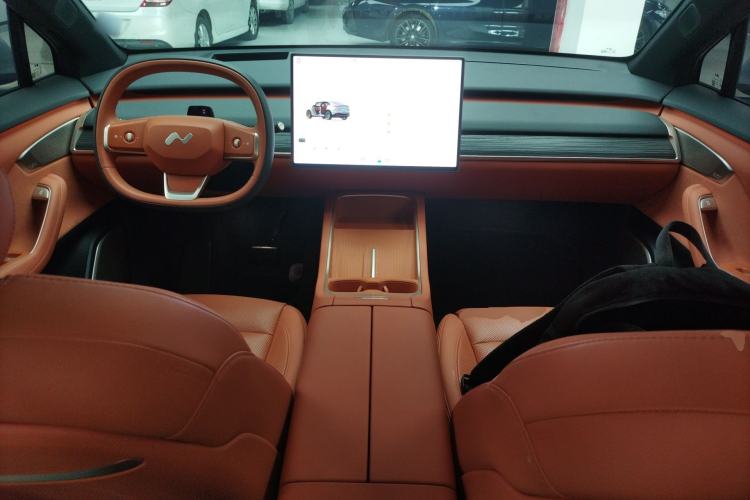 Used ONVO L60 2024 60 kWh Rear-Drive Version