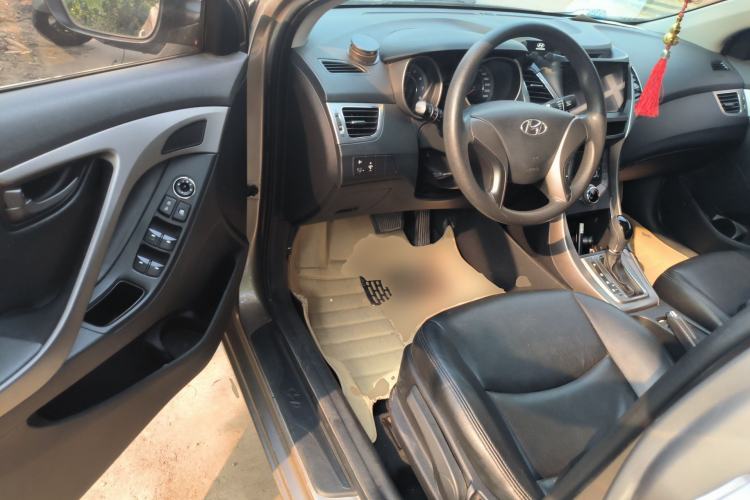 Used Hyundai Elantra (5th Generation / Langdong) 2012 1.6L Automatic Fashion Edition Driver Seat