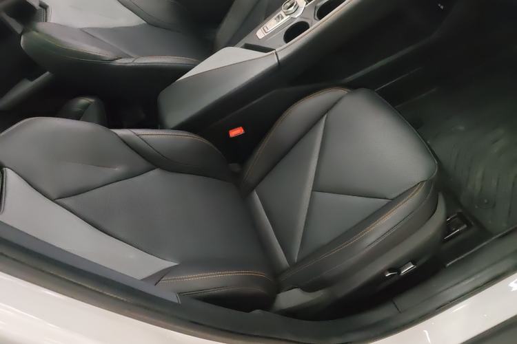 Used Changan UNI-V 2022 1.5T Prestige Version