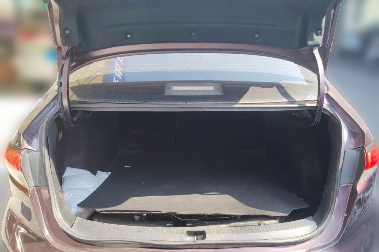 Used Toyota Levin 2019 Dual-Engine 1.8H E-CVT Luxury Edition China VI Standard
