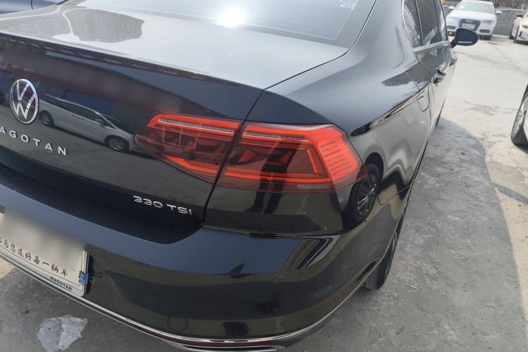 Used Volkswagen Magotan 2020 330TSI DSG Luxury Edition Right Rear Taillight