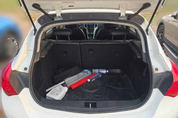 Used Buick GT 2013 XT 1.6L Automatic Fashion Edition Trunk