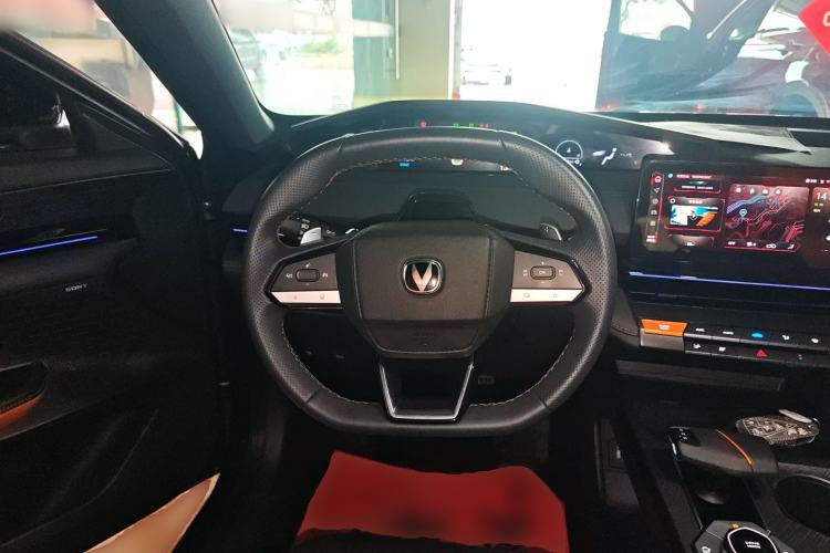 Used CHANGAN UNI-V 2022 1.5T Prestige Version