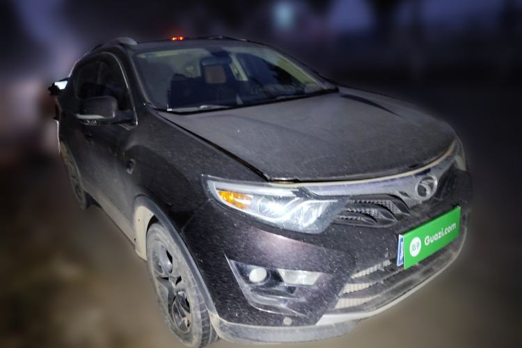 Used Soueast DX7 2015 1.5T Manual Elite Model Front Right 45 Deg