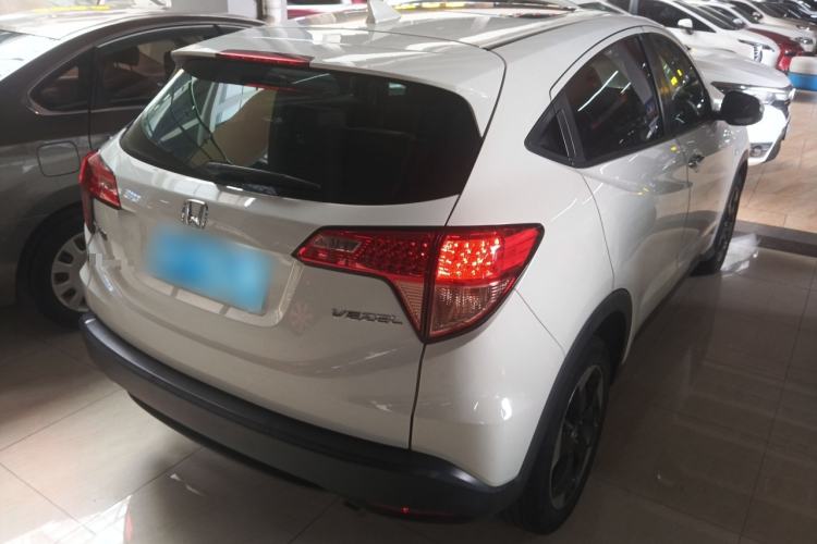 Used Honda Vezel 2016 1.8L CVT Front-Wheel Drive Pioneer Edition
